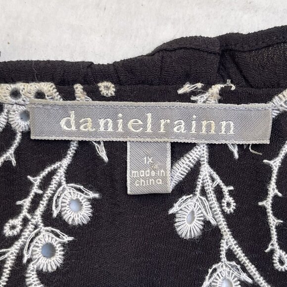 Daniel Rainn Blouse Womens 1X Top Purple Black Boho Whimsigoth Floral Western - Picture 5 of 10